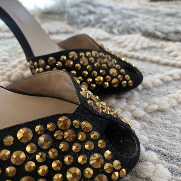 Black velvet heels with gold jewel stud encrusted toes. Size 37 - Picture 3 of 5